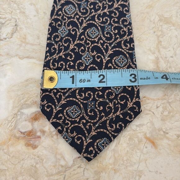 Valentino La Cravat Paisley Tie - Picture 8 of 8